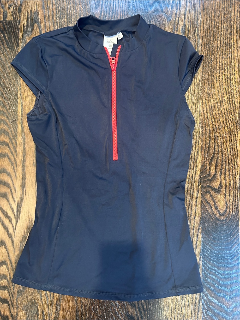 Boden Navy Athletic Zip-Front Top with Pink Zipper Rash Guard